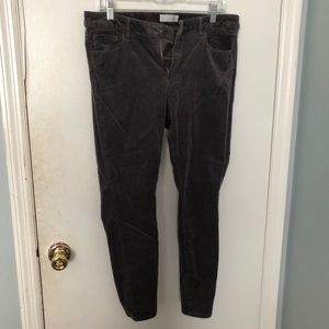 Curvy fit. Gray skinny corduroy